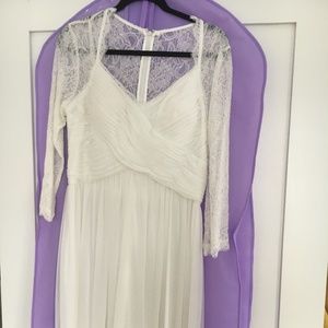 Nina Austin, L, white dress